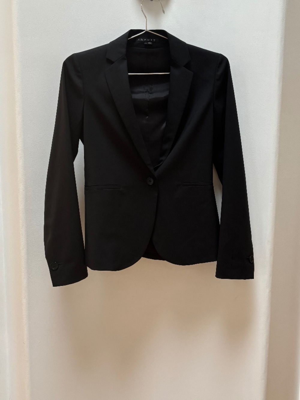 Theory Women’s Black Blazer